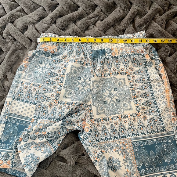 2 pairs mens shorts size small - Picture 4 of 11